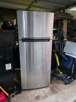 Refrigerator