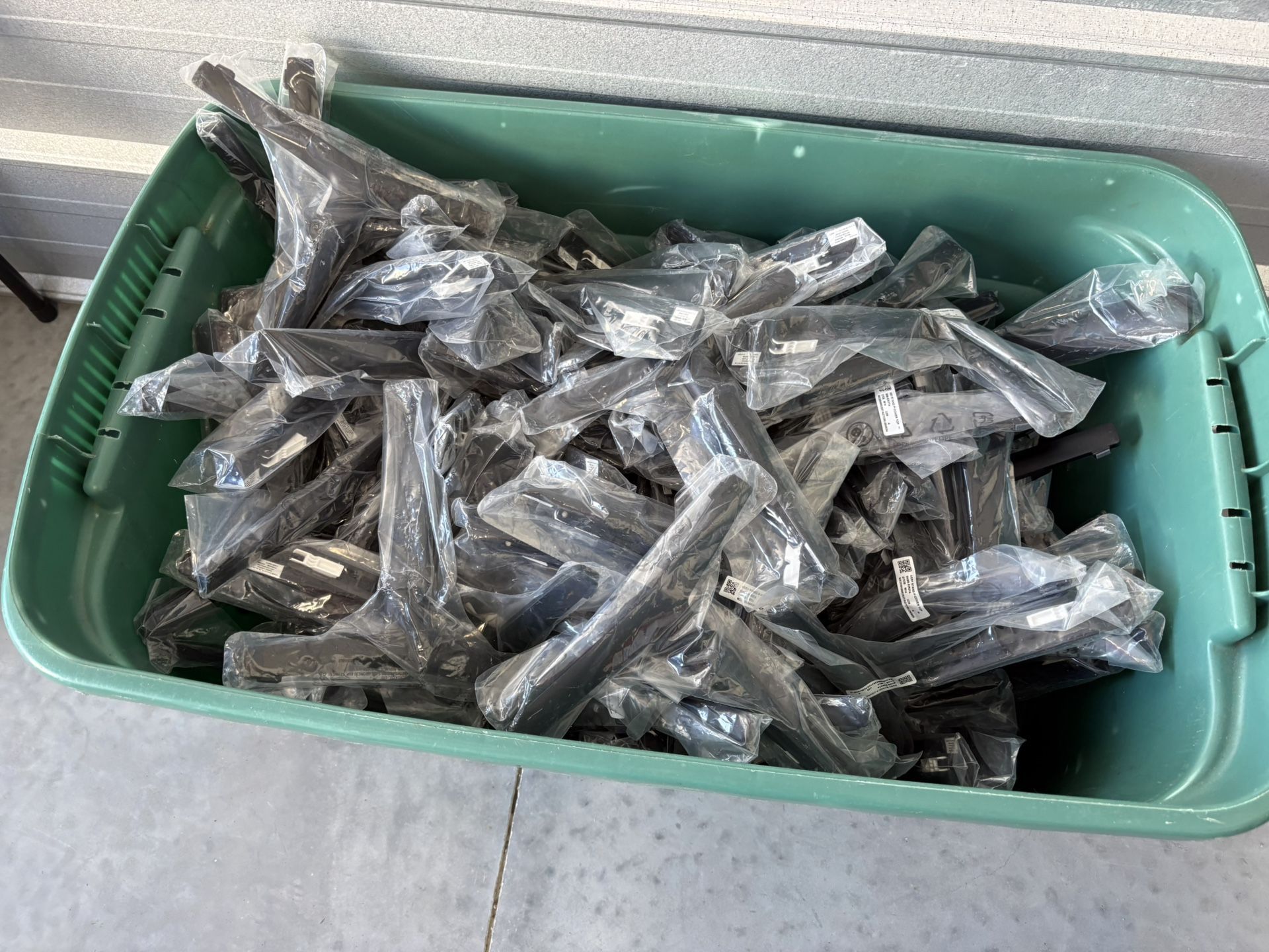 $10 for Lot of 60 New Samsung Assembly TV Stand Legs- Left and Right BN96-52637A- Black