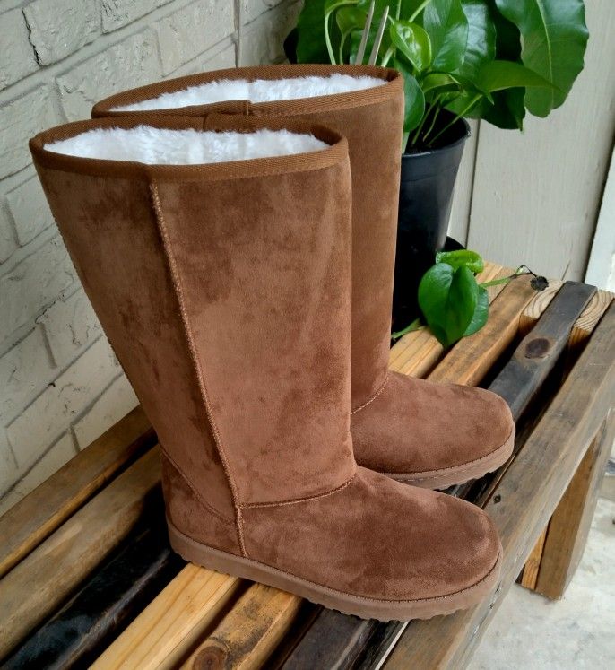 Women's Fur Lined Boots