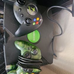 Original X BOX *MODIFIED W/ Over 9,500 Games From ALL SYSTEMS
