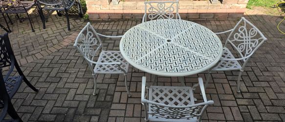 Outdoor patio table set.