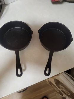 Set of 2 Small Mini Cast Iron Skillets