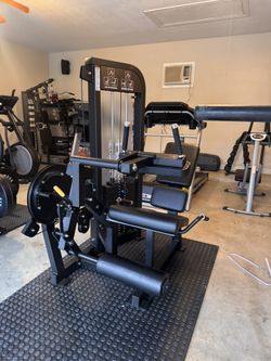 Flash Fitness Leg Extension / Hamstring Curl 2 In 1 Comes New In Box ✅📦