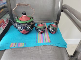 Vintage Tea Pot With Sugar And Creamer