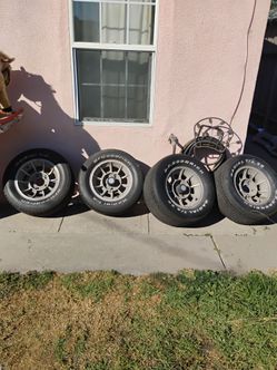 Old school turbine Wheels  5 lugs