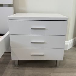 White Bedroom Furniture Set