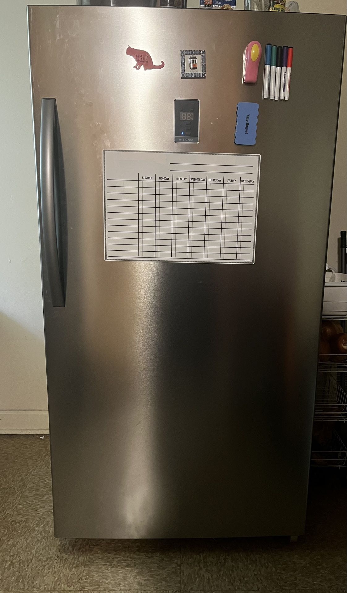 Insignia fridge freezer