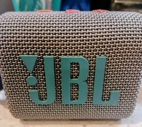 JBL water proof bluetooth speaker