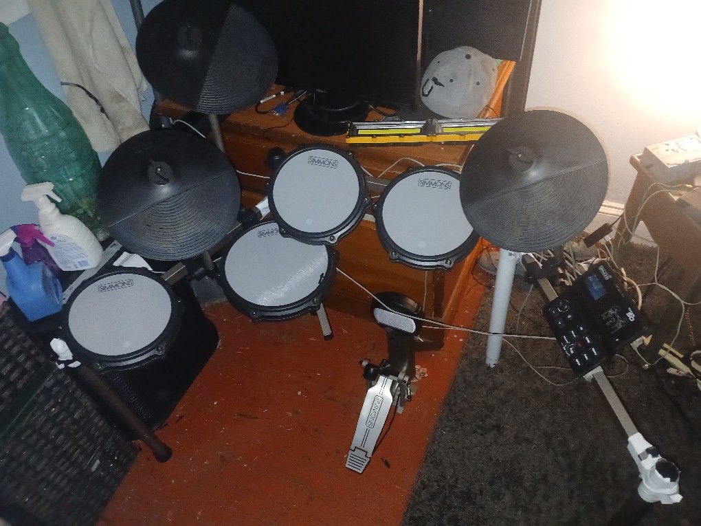 Simmons Titan 50 Electric Drum Set