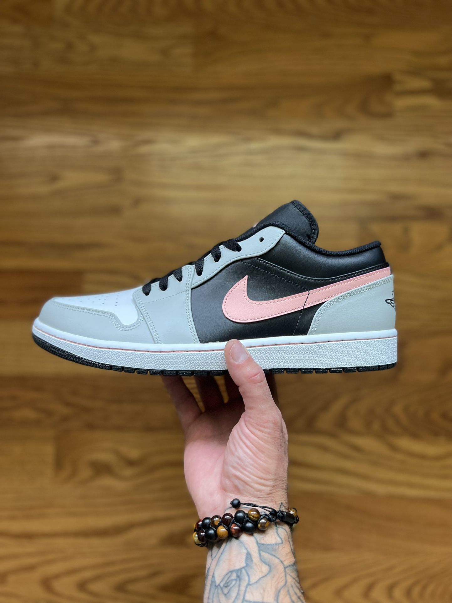 Air Jordan 1 Low Sz 12 Bleached Coral 