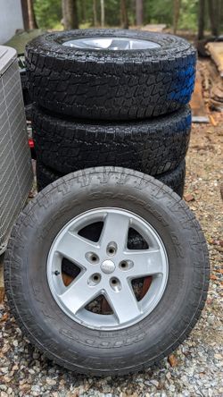 Jeep Wheels & Tires