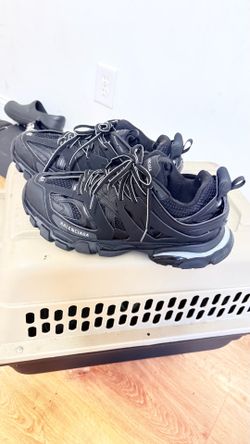 NEW Balenciaga track sneakers triple black