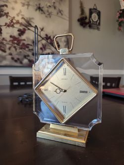 Vintage Retro Seiko Gold Mantle Quartz Clock