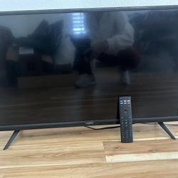 TV - 33in VIZIO