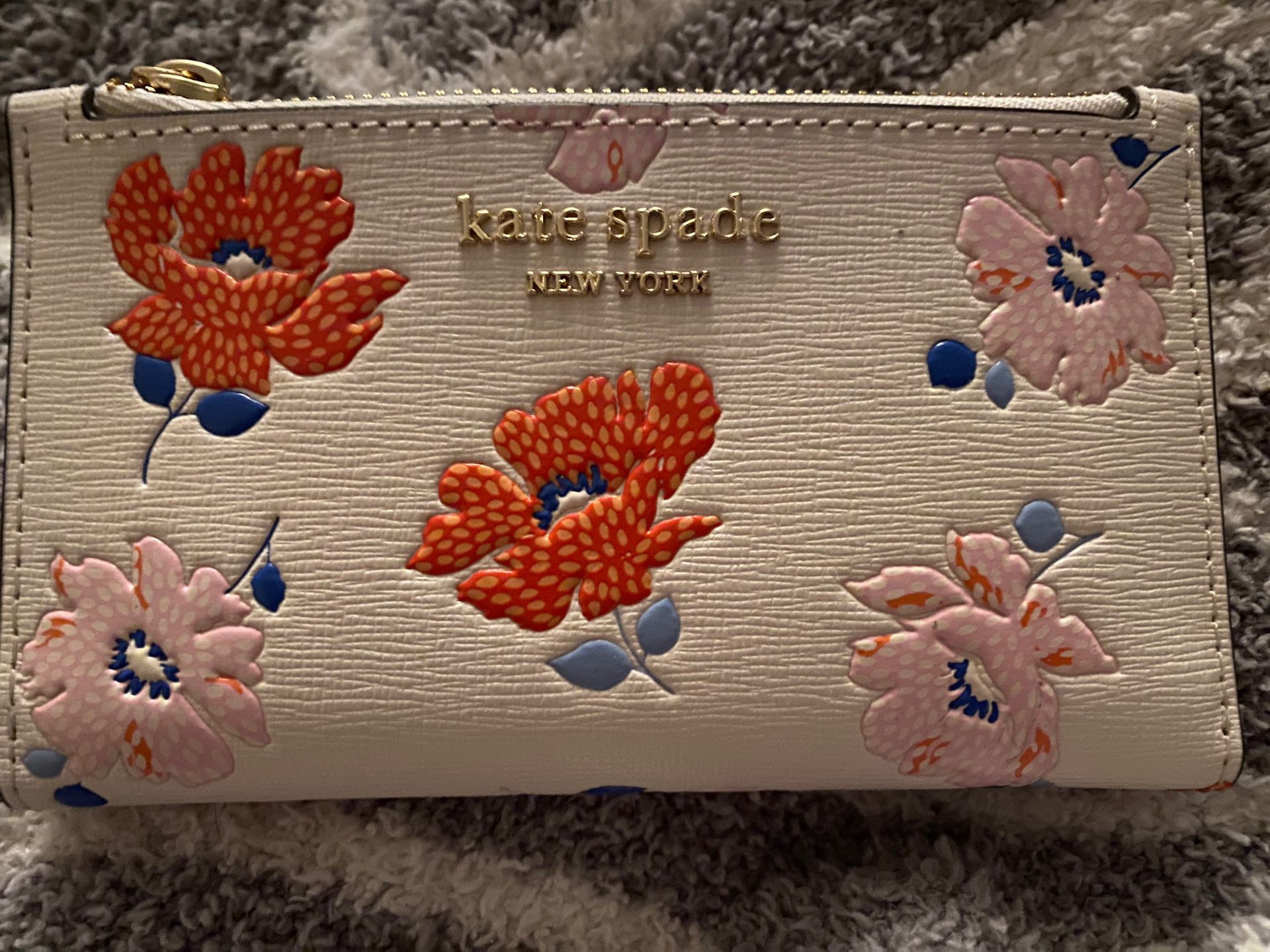 Beautiful Brand New Kate Spade Wallet