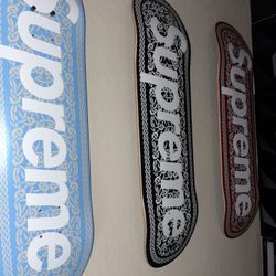 Supreme Skateboard Set