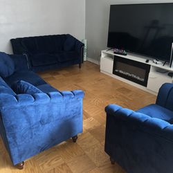 Living Room Set For Sale!!!