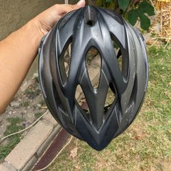 Giro Savant G322 Cycling Helmet