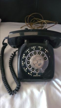 Vintage Rotary Telephone.

Pick up YUCAIPA. No Shipping Available.