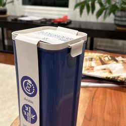 Dry Storage Container 68 Fl oz