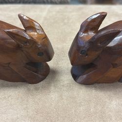 Teak Rabbit Paper Weight