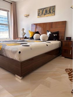 Queen size bedroom set