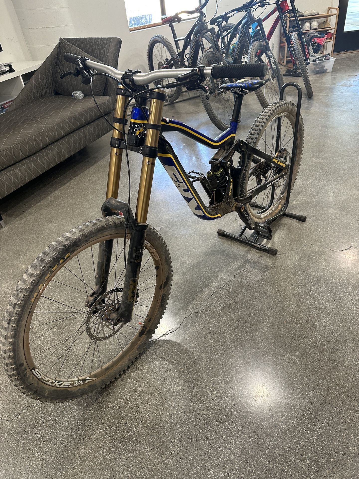 Downhill mountain bike