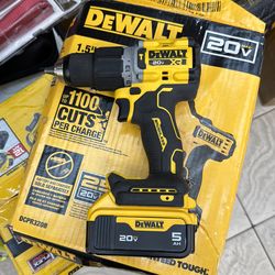 Dewalt 29v auto stop hammer drill Xr model with 5.0amp battery