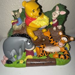 Disneyland Winnie the Pooh & Friends Coin Bank 