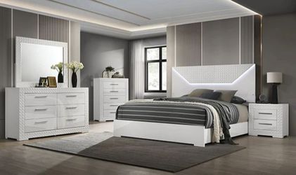 4 Pc Queen Bedroom Set