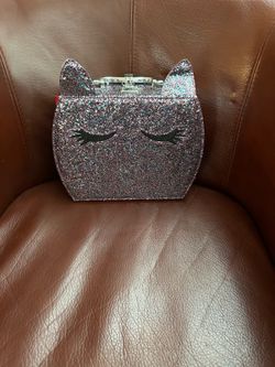 Cat makeup