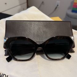 Fendi Women Sunglasses 