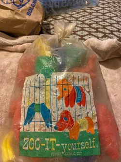 Vintage tupper ware zoo it your self