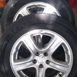 Subaru 16" wheels/ Mugs/Rims/Rines