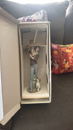 Lladro figurine