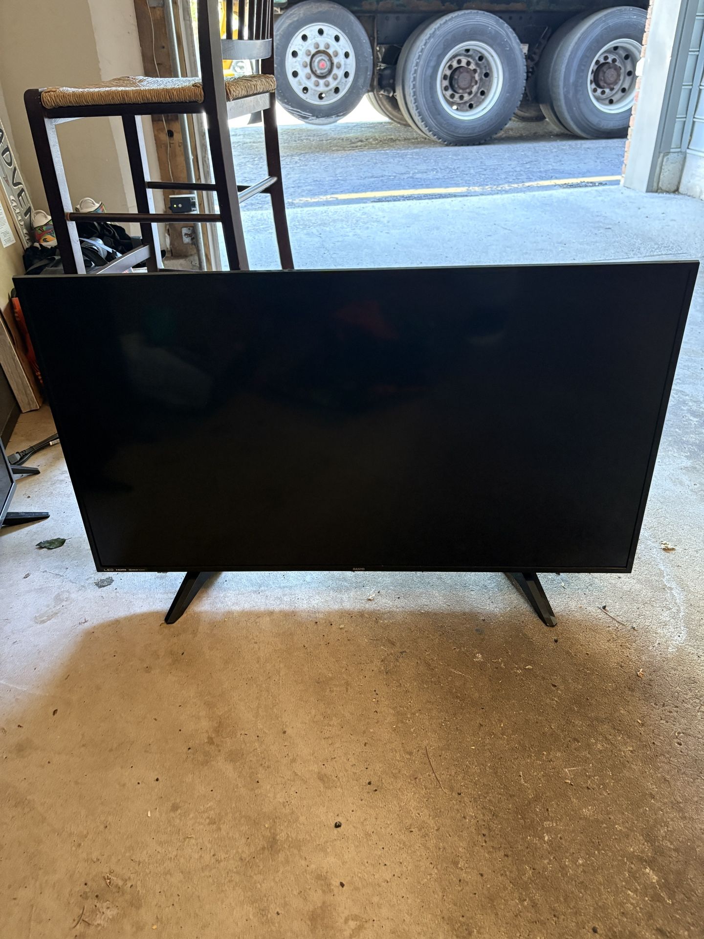 TV Sanyo 36w 20 L     
