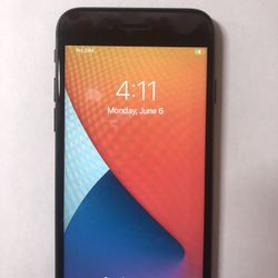 Apple iPhone 7 128GB Unlocked For Any Carrier!