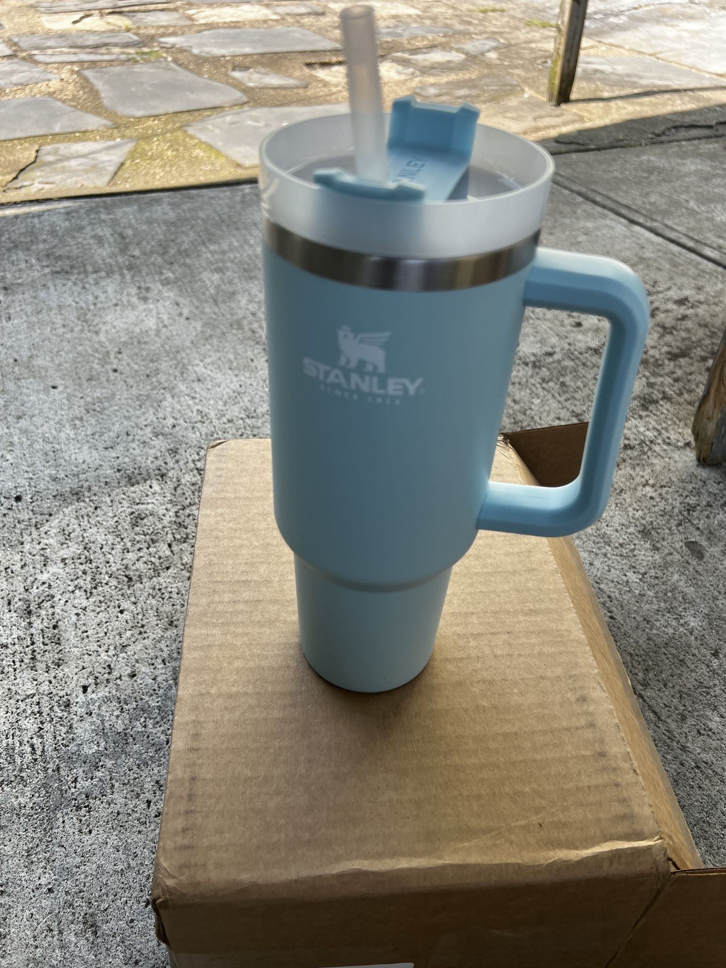 Stanley Adventure Quencher Travel Tumbler Straw 40oz Aqua Blue New  EXCLUSIVE for Sale in Torrance, CA - OfferUp