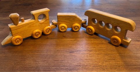 Wooden train 3 piece set