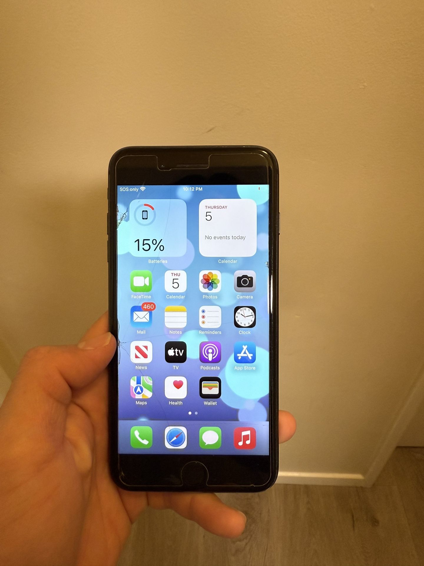 iPhone 8 Plus Read Description