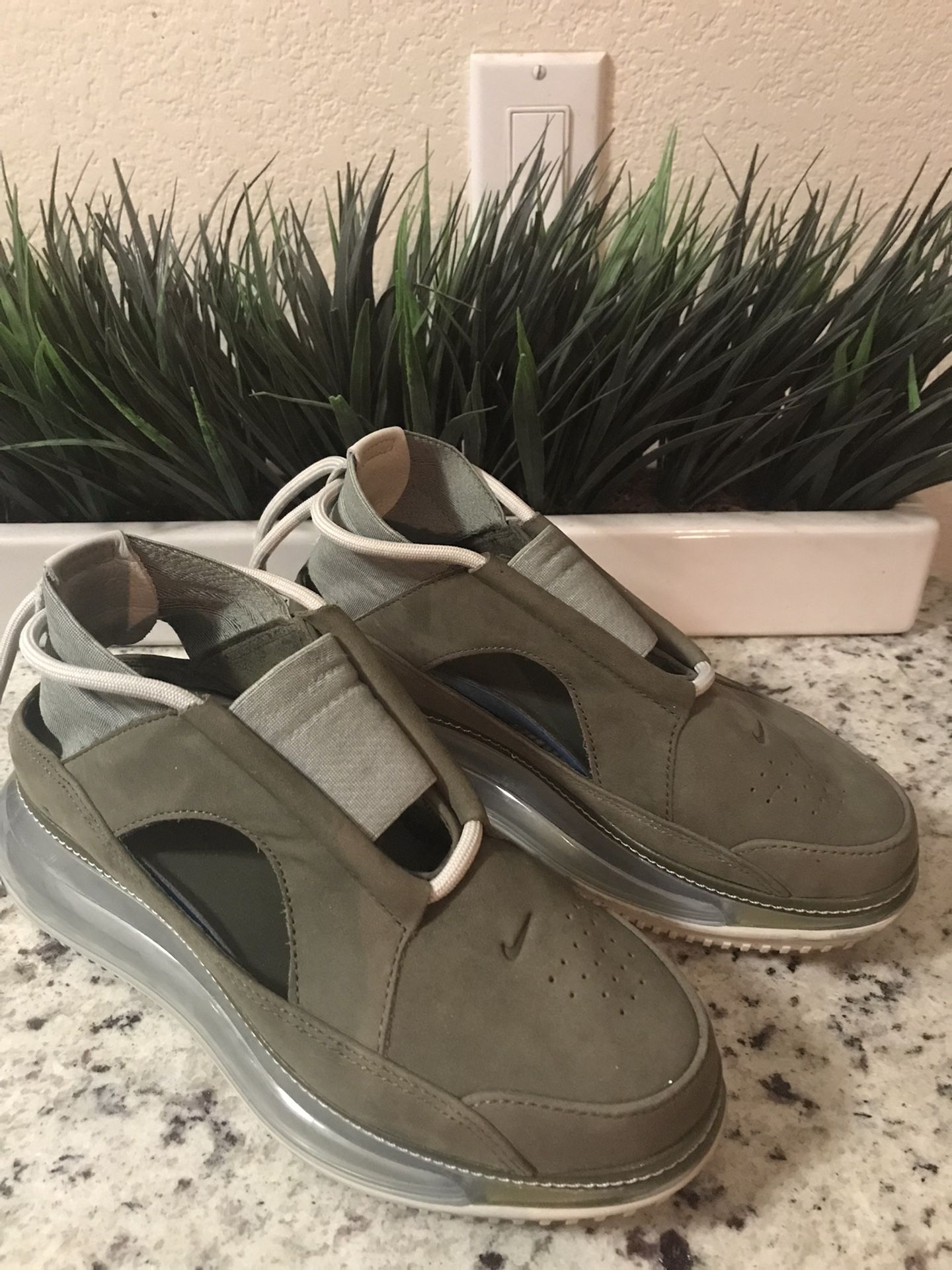 Nike Air Max FF 720 Shoes