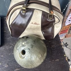 Columbia 300 Bowling Ball 14lb 15.7 Oz Green w/ amf bag