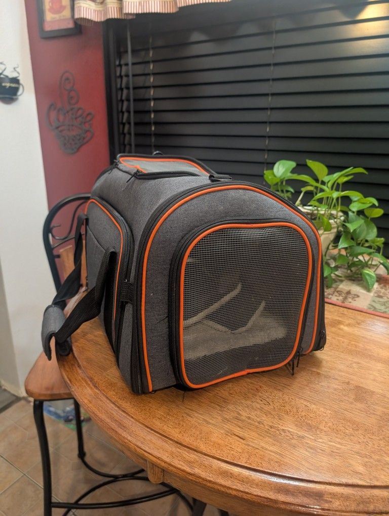 Small Animal Carrier