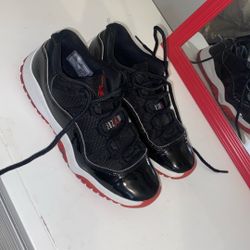 Black And Red Jordan’s 