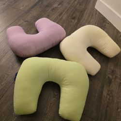 Travel Pillow 