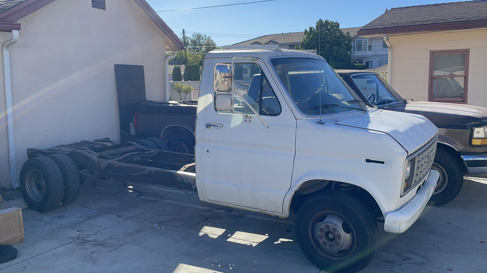 1989 Ford E-350 Box Van Parts for Sale (Frame, Suspension, Body, Wheels)