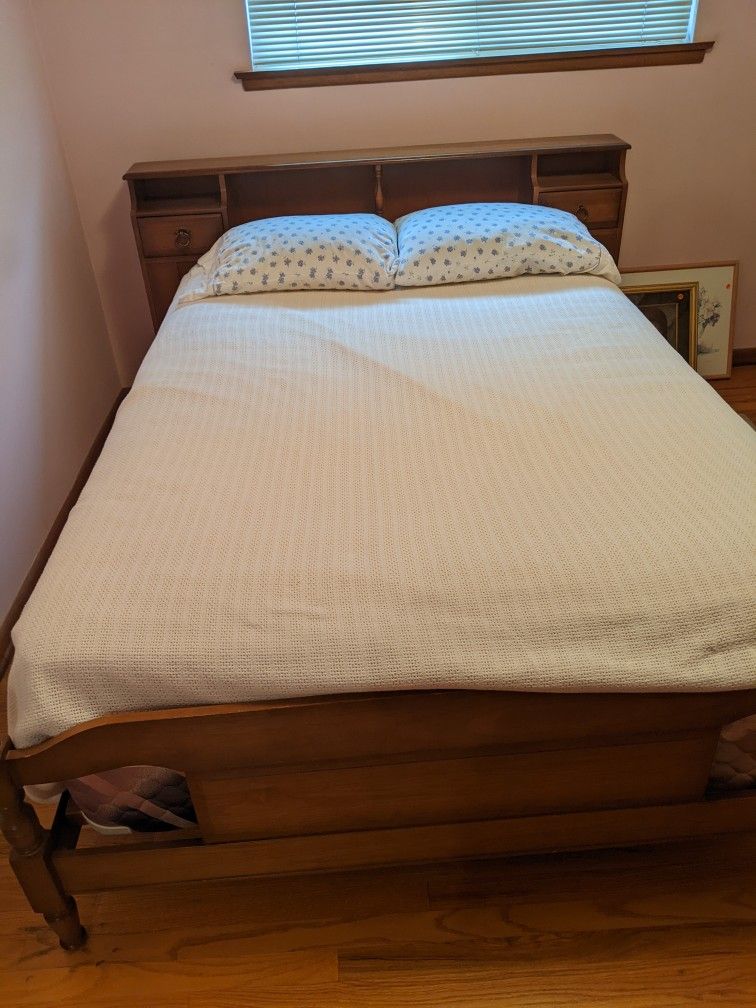 Box Spring & Mattress for Sale in Seattle, WA OfferUp