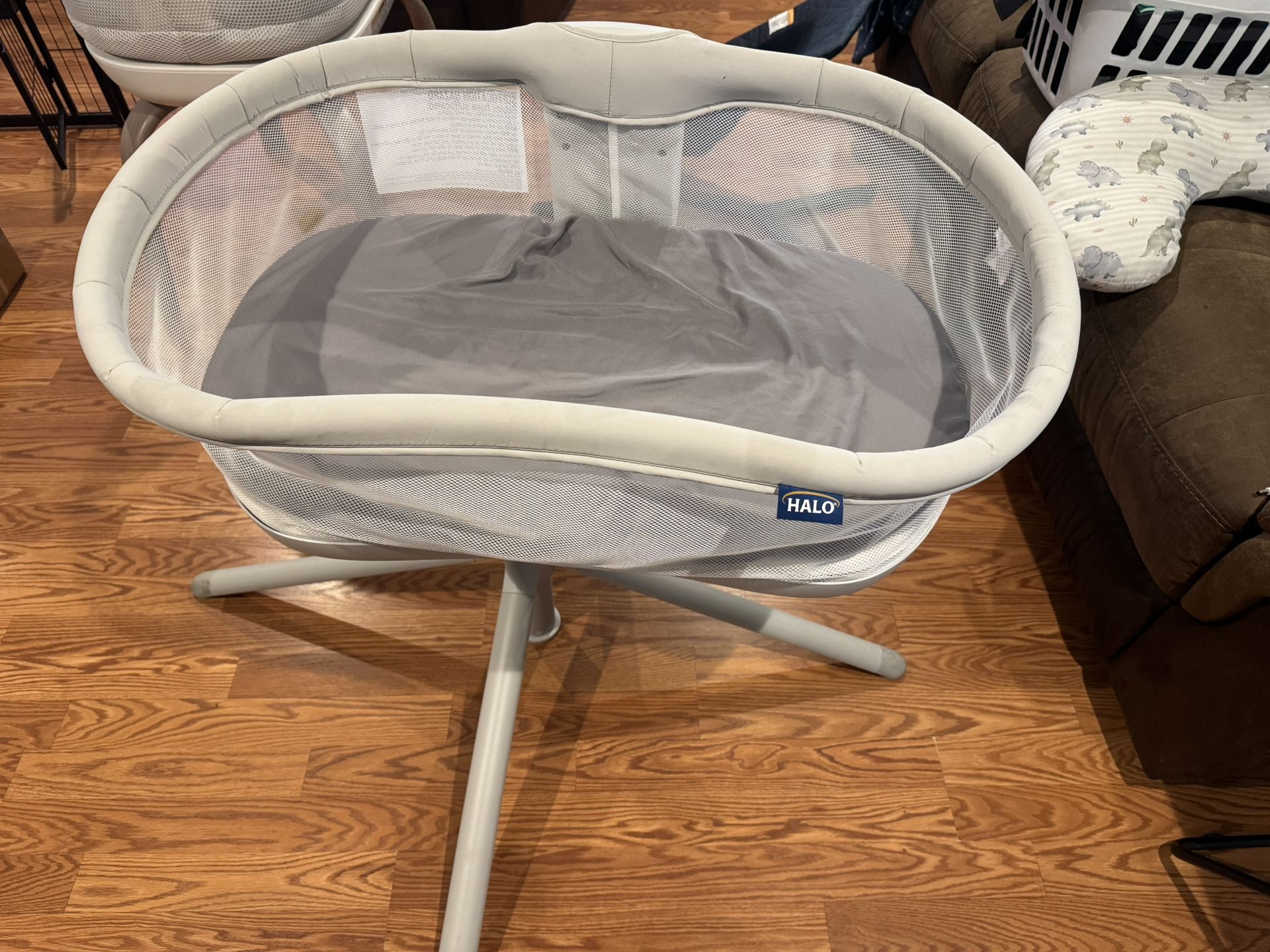 FREE HALO BASSINET