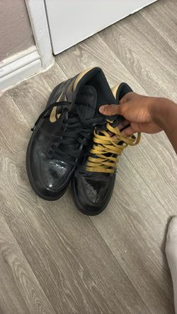 Jordan 1/Black n Gold