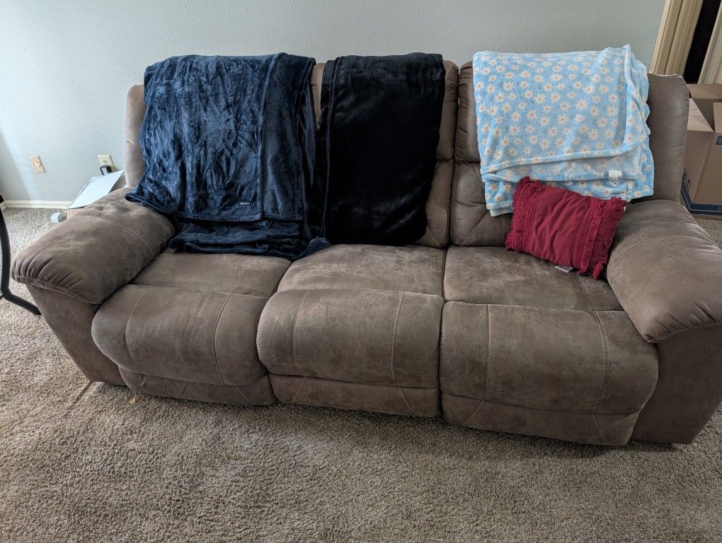 3 Sear Electric Reclining Couch